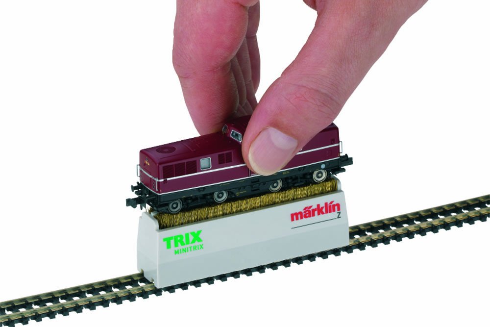 51jIc3B9CWL Minitrix Locomotive Wheel Brush - Image 1