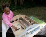 Breyer Farms Deluxe Arena Stable - Image 2